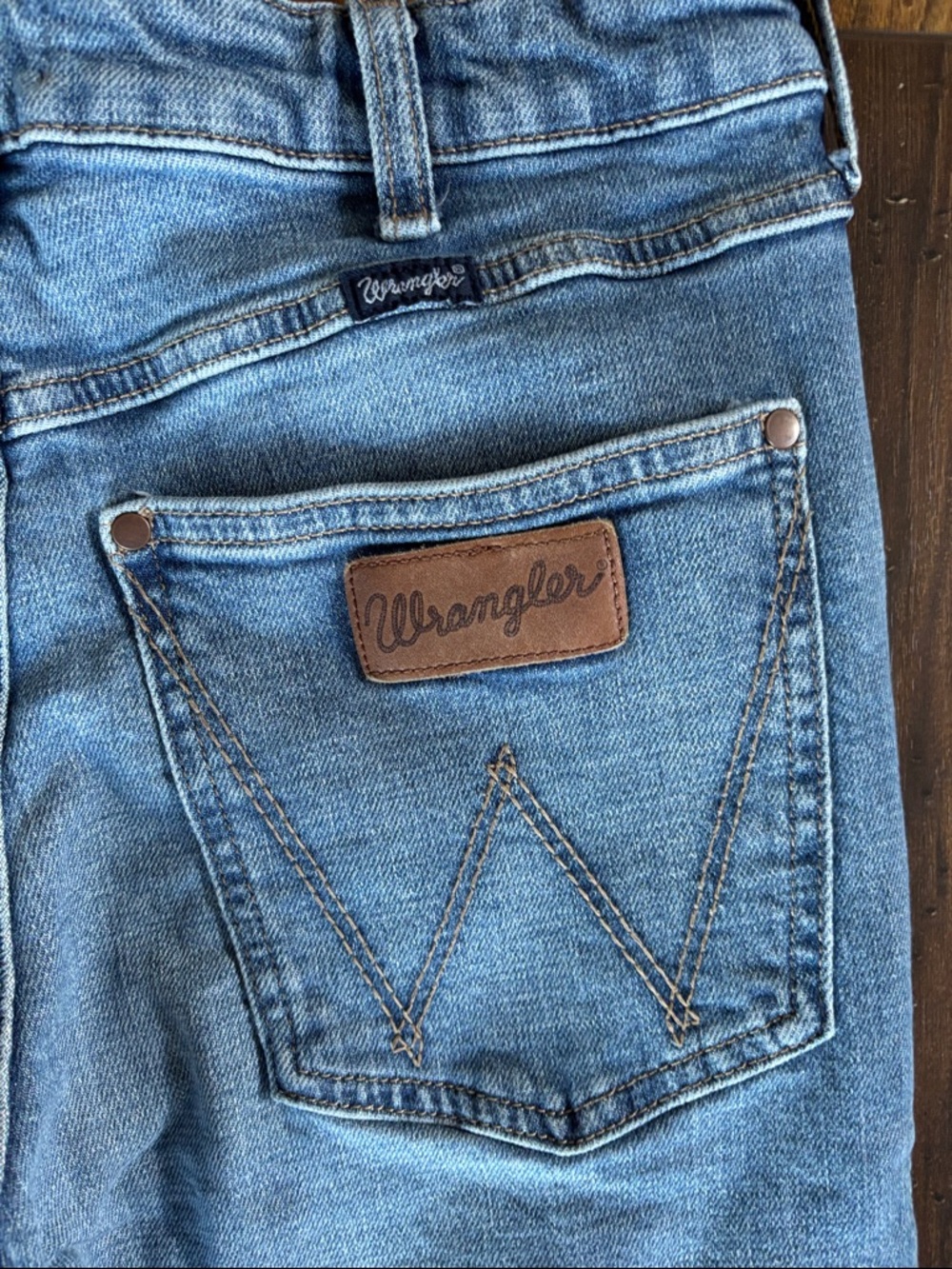 Wrangler Women's Retro Boot Cut Jeans 30 x 34 - Picture 4 of 6